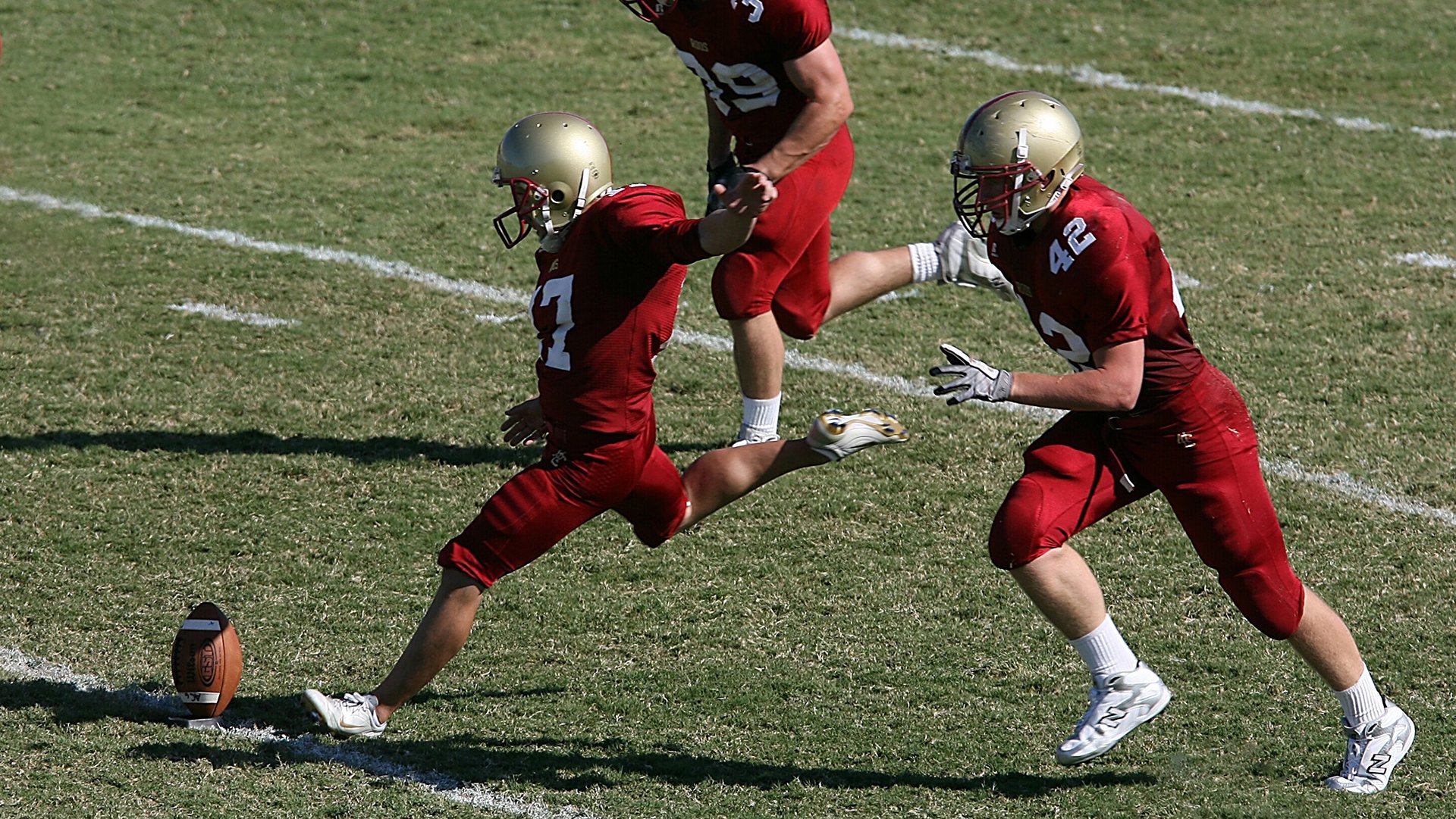 赛尔·阿尔斯塔：南非队的防线指挥官，为球队注入强大动力，阿尔塞塔斯一世